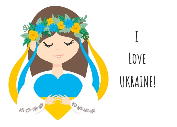 Mädchen mit Kornblumen-Blumenkranz hält blaues Herz neben dem Schriftzug „Ich liebe die Ukraine!“