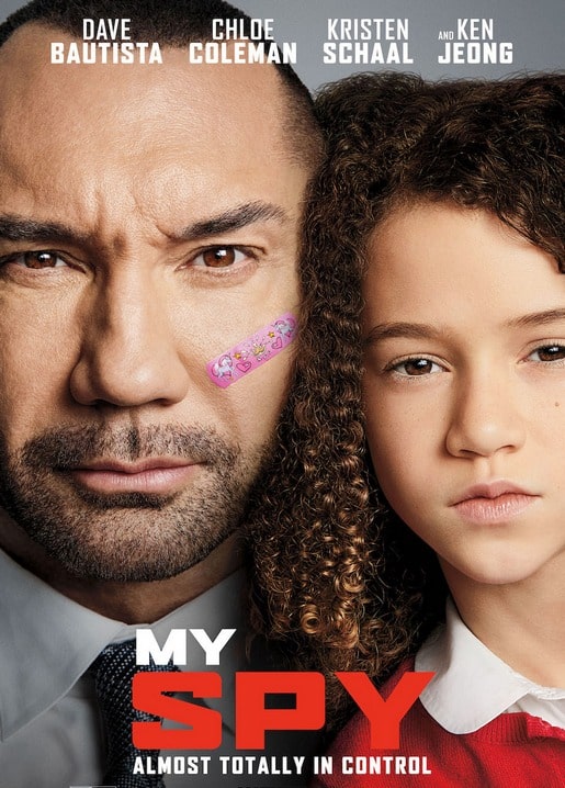 Filmplakat „My Spy“ mit Dave Bautista und Chloe Coleman, buntes Pflaster auf der Wange