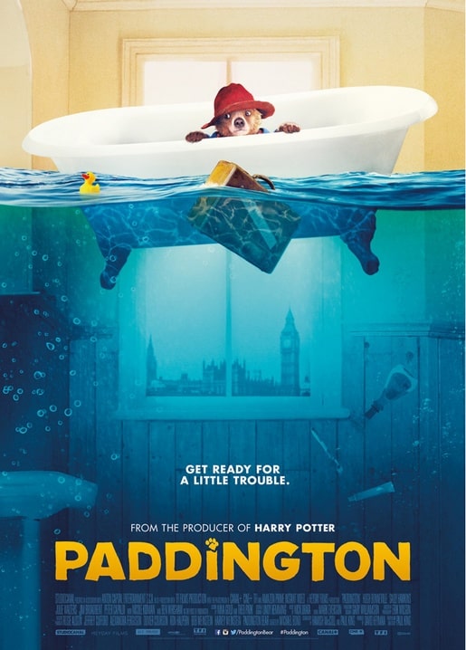 Postkarte mit Paddington in überfluteter Badewanne mit Gummiente und Big Ben