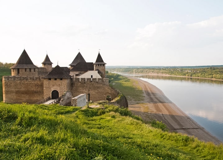 Листівка Хотинська фортеця - УКРАЇНА / Видавничий дім "Золота Птаха"