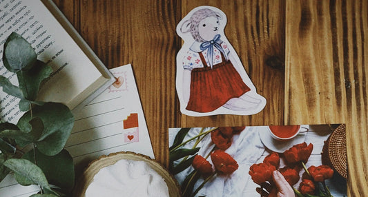 Shaped Postcards: Why Die-Cut Postcards Are So Special