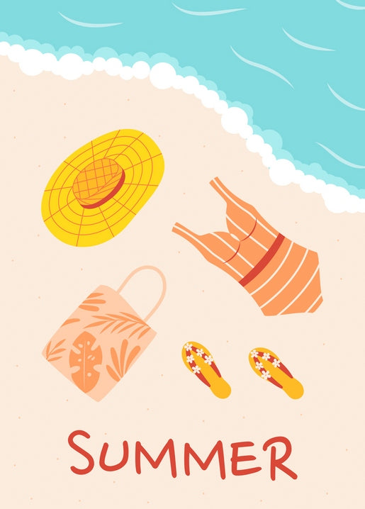 Draufsicht auf Strohhut, gestreiften Badeanzug, Strandtasche und blumenverzierte Flip-Flops am Wellensaum.