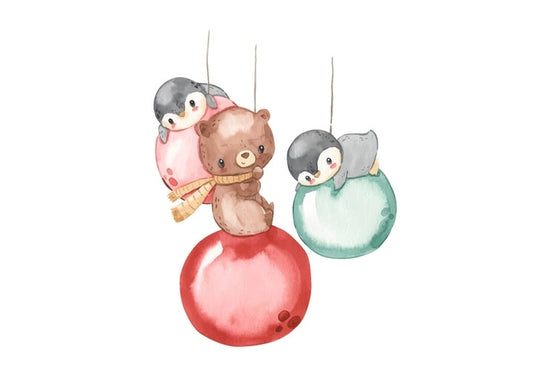 Aquarell-Bär mit Schal und zwei Pinguinküken auf hängenden Weihnachtskugeln