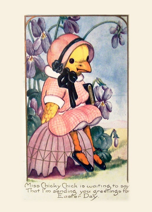 Vintage-Illustration eines Kükens im rosa Häubchen und Kleid zwischen Veilchen