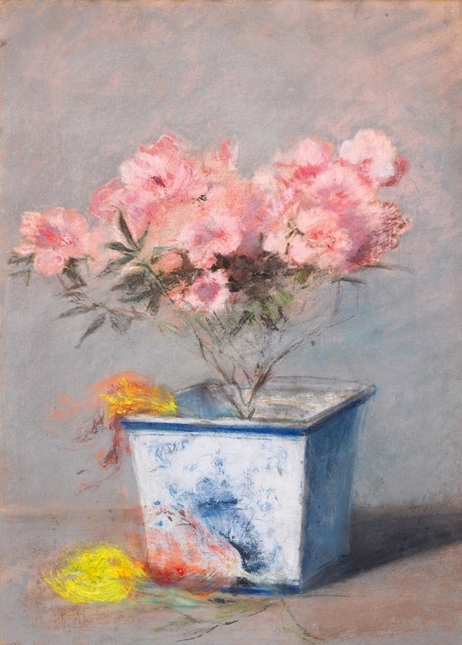 Pastellgemälde mit rosa Azaleen in blau-weißer Vase von Georges Hugo, in zarten Rosé- und Grautönen.