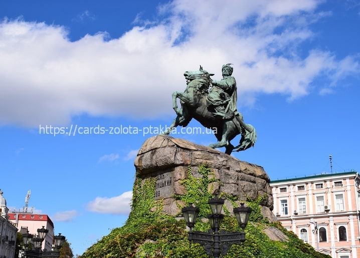 Bronze equestrian statue of Bohdan Khmelnytsky on Sofiyska Square in Kyiv