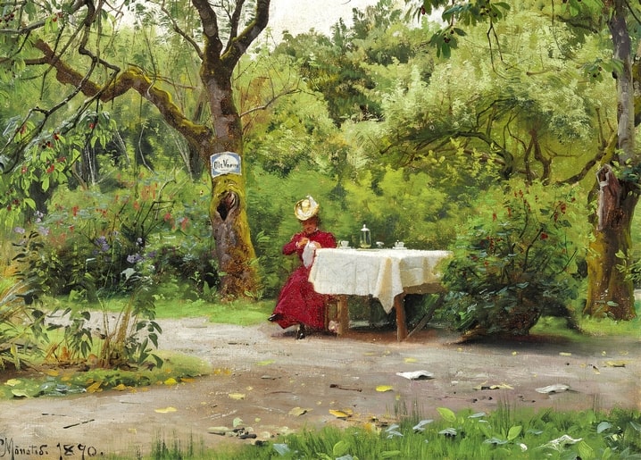 Frau im roten Kleid beim Tee im schattigen Garten, Gemälde von Peder Mønsted, 1890