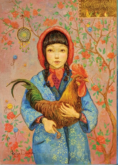 Листівка з дівчинкою в червоній хустці, яка тримає півника серед троянд, за картиною Каті Дуднік