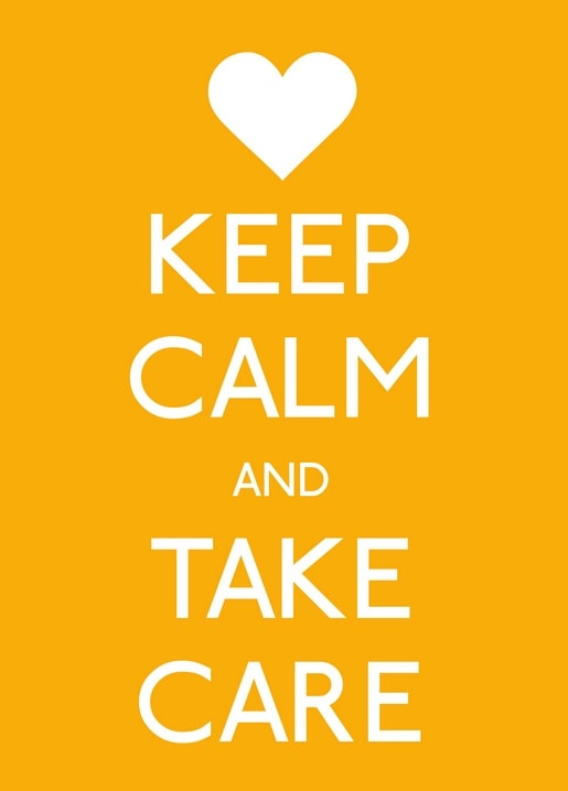 Жовта листівка із серцем та написом Keep Calm and Take Care