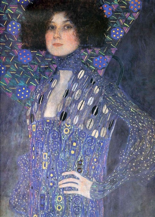 Klimts Porträt von Emilie Flöge, 1902 – blaues secessionistisches Kleid mit kunstvollem Kopfschmuck