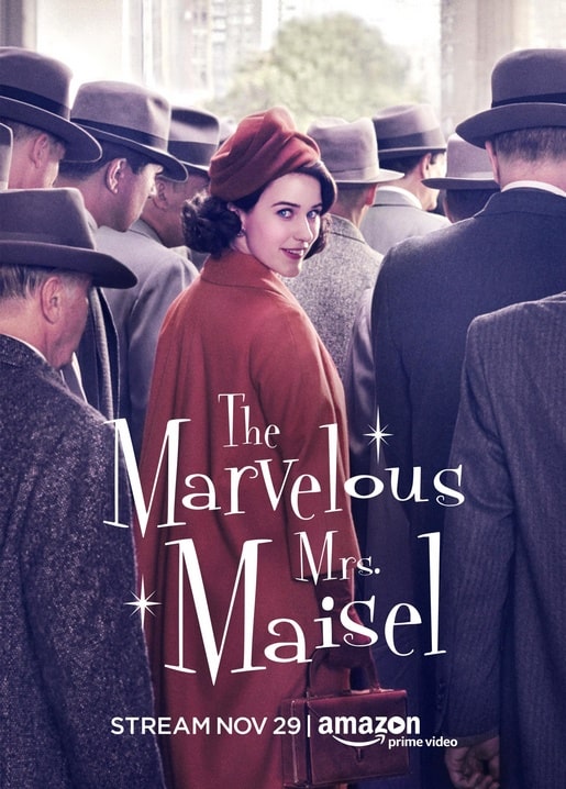 Postkarte mit Serienposter zu Die fabelhafte Frau Maisel, Frau im roten Mantel im New York der 1950er