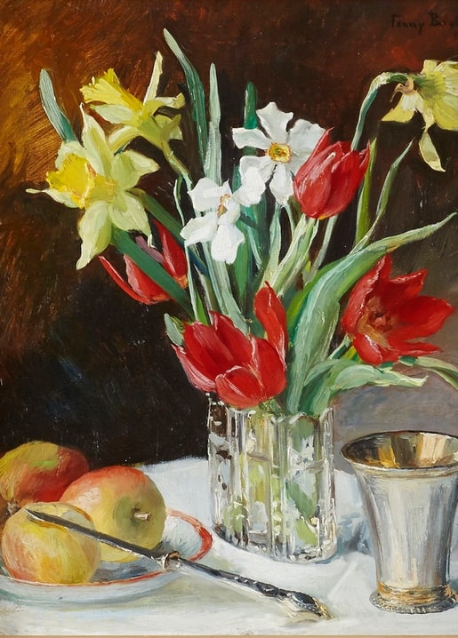Gemälde von Fanny Brate: rote Tulpen und gelbe Narzissen mit Äpfeln und Silberbecher