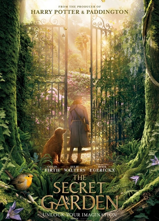 Filmposter zu The Secret Garden (2020) mit Mädchen, Hund und Rotkehlchen am Gartentor