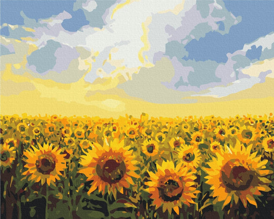Dichtes Sonnenblumenfeld in voller Blüte auf strukturierter Leinwand, goldene Köpfe unter blassem Himmel.