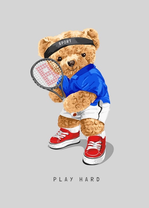 Lockiger Teddybär mit Stirnband hält einen Tennisschläger