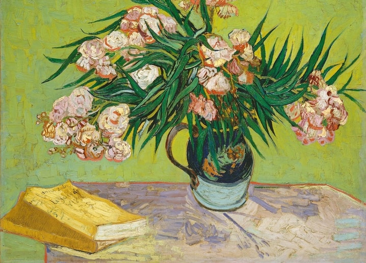 Ein Tonkrug mit rosa Oleander neben einem gelb eingebundenen Buch auf dem Tisch, Van Gogh, 1888.